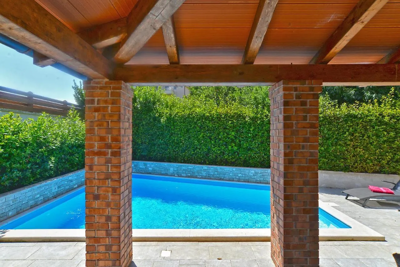 House Liznjan 2274 Villa 0*,  Croatia